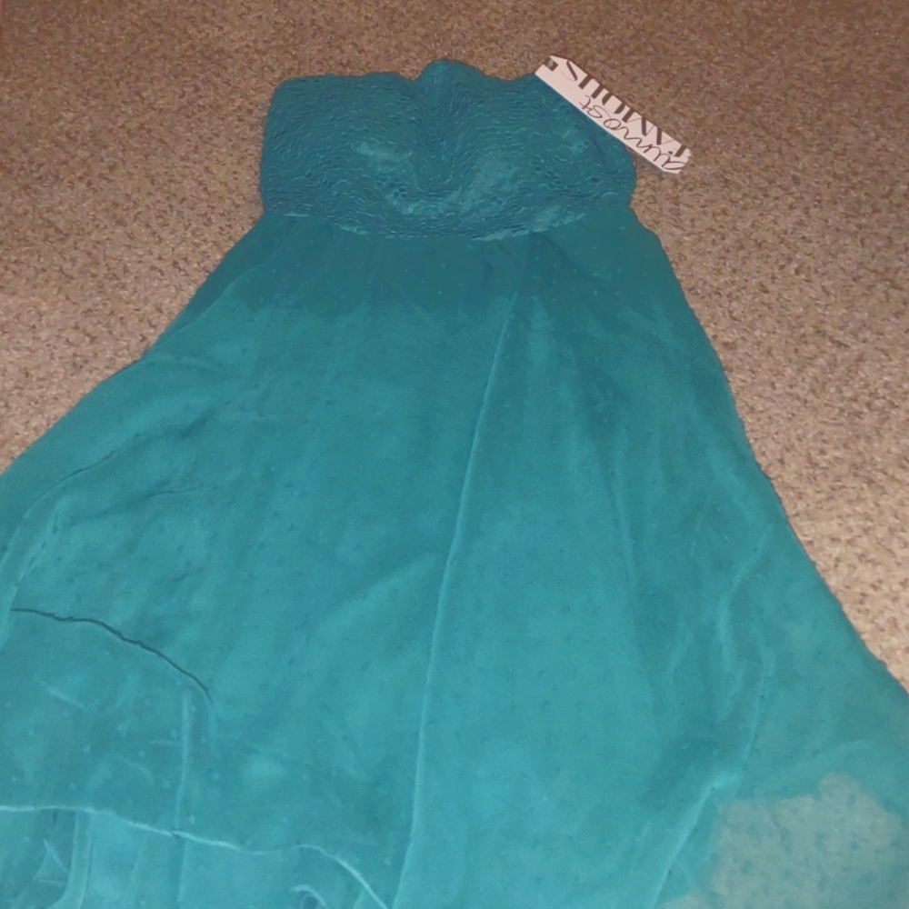 Brand new women's size small strapless dress
